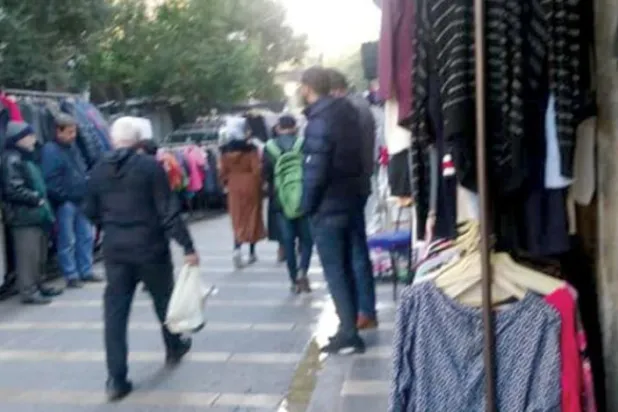 Şam’da ikinci el giyim pazarı (Şarku’l Avsat)