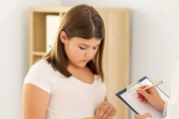 توصيات دوائية وجراحية لمكافحة السمنة لدى صغار السن