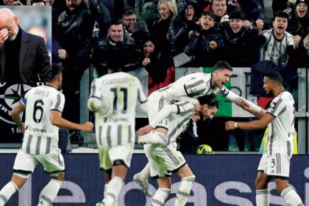 لاعبو يوفنتوس وفرحة التأهل إلى قبل نهائي كأس إيطاليا بعد المعاناة في الأسابيع الأخيرة    -   بيولي مدرب ميلان يتابع الهزيمة المدوية أمام ساسوولو المغمور (رويترز)