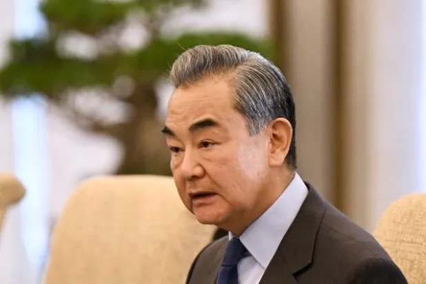 وزير الخارجية الصيني وانغ يي (إ.ب.ا9