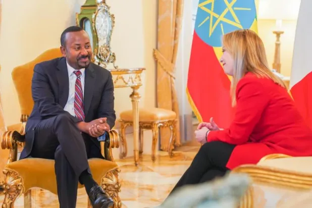 رئيس الوزراء الإثيوبي خلال لقائه مع نظيرته الإيطالية في روما (الإثنين)