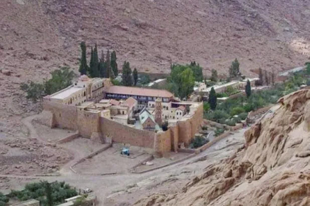سانت كاترين في قلب محافظة جنوب سيناء (فيسبوك)