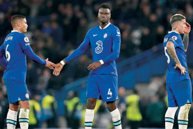 تشيلسي  ما زال يعاني رغم إنفاقه أموالاً طائلة على ضم لاعبين (أ.ف.ب)