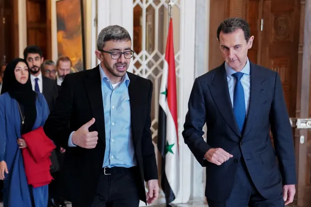 الرئيس السوري خلال استقباله وزير خارجية الإمارات (الرئاسة السورية)