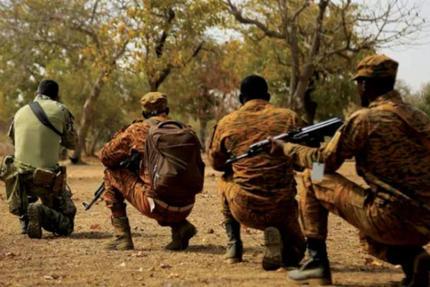 جنود من بوركينا فاسو خلال تدريب عسكري (جيش بوركينا فاسو)