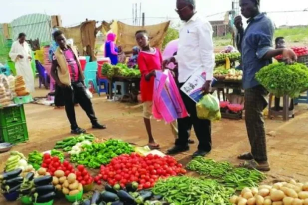 Sebze-meyve pazarları Sudan’lı ailelerin geçimlerini sağlamalarına yardımcı oluyor.