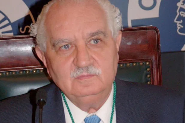 بيدرو مارتينيز مونتابيث