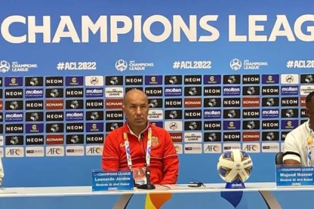 جارديم وماجد ناصر خلال حديثهما عن مباراة الهلال (الشرق الأوسط)