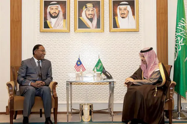 وزير الخارجية السعودي يلتقي نظيره الماليزي (واس)