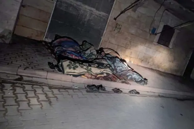 عائلات سورية في أعزاز شمال حلب تبيت في العراء (ناشطون)