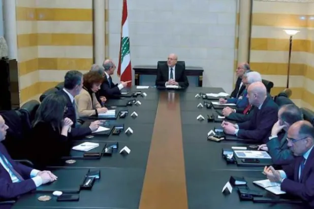 Başbakan Necib Mikati, mali krizin kamu sektörü çalışanları üzerindeki yansımalarını görüşmek üzere 21 Şubat’ta bir toplantıya başkanlık etti (Dalati ve Nahra)