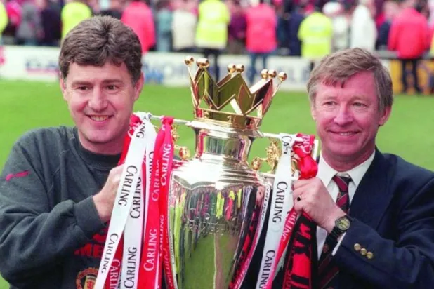 مانشستر يونايتد هيمن على بطولات الدوري الإنجليزي في التسعينات لكنّ معدل تهديفه لم يصل إلى مائة نقطة (غيتي)