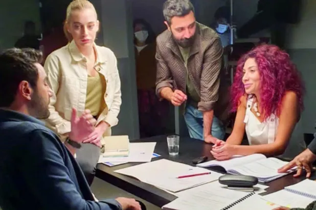 مشهد من مسلسل «ستليتو» الذي شكّل لها محطة مهمة في مشوارها التمثيلي (الشرق الأوسط)