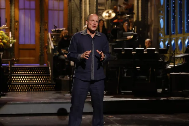 61 yaşındaki oyuncu, Katil Doğanlar gibi pek çok meşhur filmde yer aldı (Will Heath/NBC)

