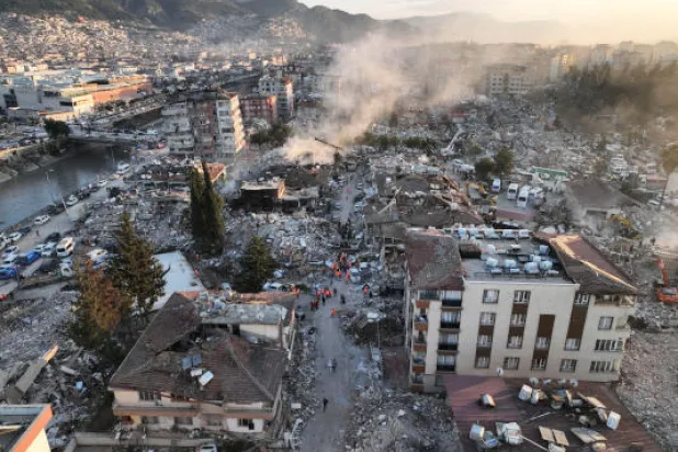 جانب من الدمار الذي خلفه زلزال 6 فبراير في محافظة هطاي التركية (رويترز)