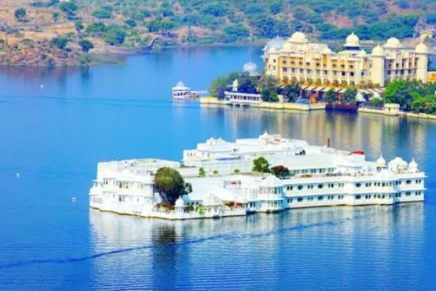 بحيرة بيتشولا من الأماكن الجميلة التي تجدها في الأفلام الهندية (شاترستوك)