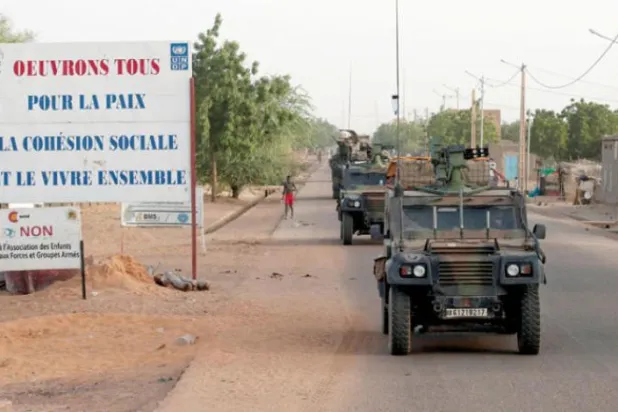Mali'deki isyancı karşıtı Barkhane Operasyonu sırasında Fransız devriyeleri (Reuters)