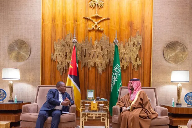 الأمير محمد بن سلمان ولي العهد السعودي لدى استقباله فيليب جاسينتو رئيس موزمبيق (واس)