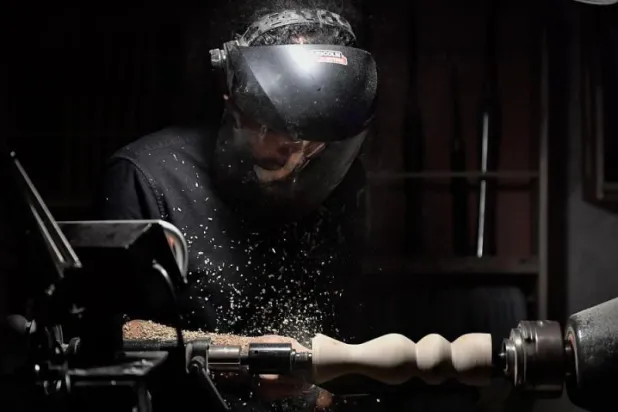 توجهات جديدة تدعم التوجه نحو نشاط صناعة الأخشاب واستخدامها في المشروعات (الشرق الأوسط)