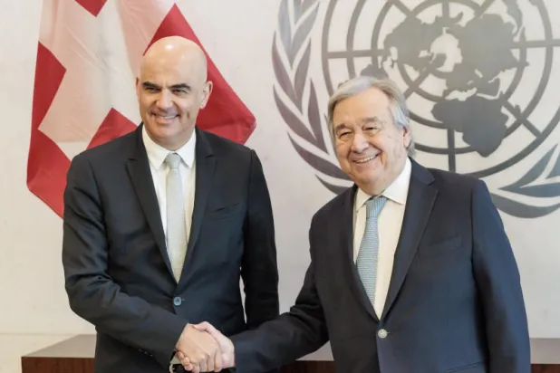 سويسرا تعارض تسليم أسلحة لأوكرانيا حفاظاً على حيادها