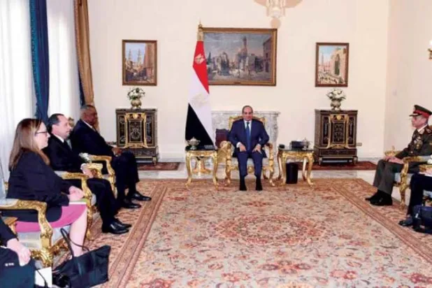 السيسي يناقش مع وزير الدفاع الأميركي تعزيز التعاون الأمني والعسكري