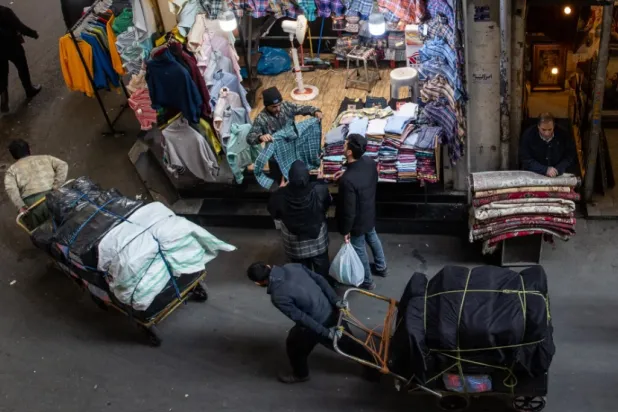 Iran’s Rulers, Shaken by Protests, Now Face Currency Crisis