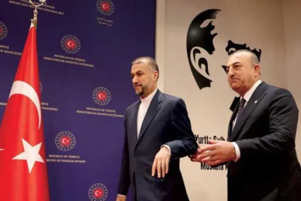 ترکی اور ایرانی وزرائے خارجہ گزشتہ روز انقرہ میں ملاقات کے دوران (اے ایف پی)