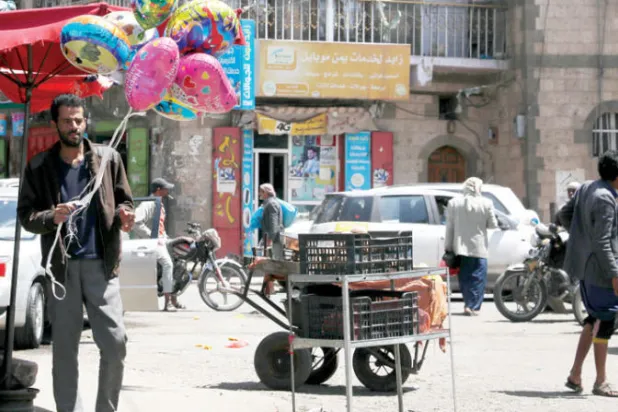 منتجات وسلع مغشوشة تغزو مدن سيطرة الميليشيات الحوثية