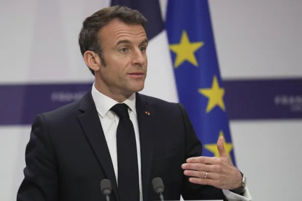 ماكرون يندّد بـ«ضغوط شديدة» على جورجيا