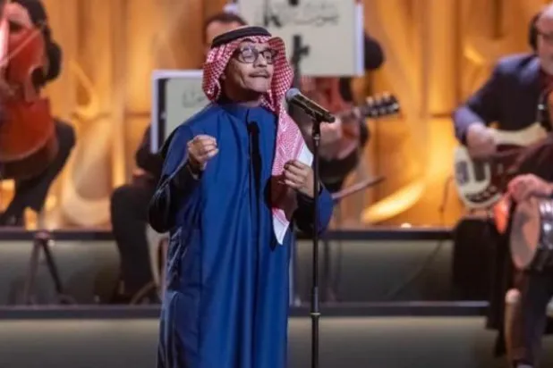 رابح صقر يحيي حفلاً غنائياً ضمن كأس العُلا للهجن