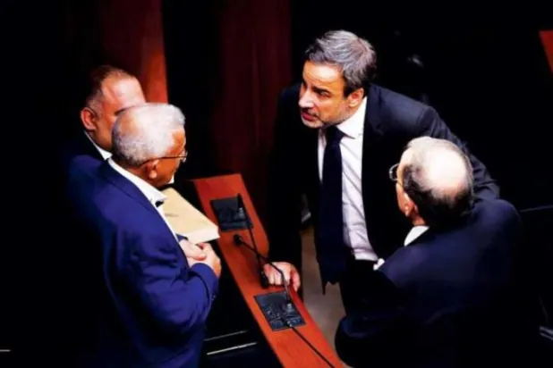 Lübnan muhalefeti, geri adım mı atıyor? 