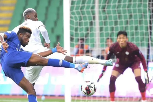 كأس الملك سلمان للأندية العربية: الشباب السعودي يلحق بقوة العراق