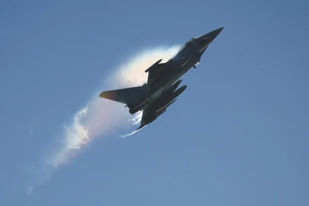 مقاتلتان بريطانية وألمانية تعترضان طائرة روسية بالقرب من إستونيا