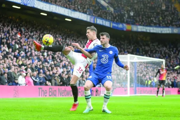 هل انضم ماونت إلى بيلينغهام وكين على قائمة تعاقدات مانشستر يونايتد؟