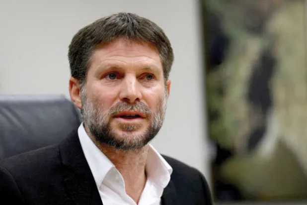 جنرالات إسرائيليون يحذرون من فرض خطة سموتريتش لمحو «الخط الأخضر»