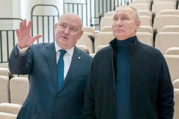 پوٹن کل کریمیا کے سیواستوپول میں (اے ایف پی)