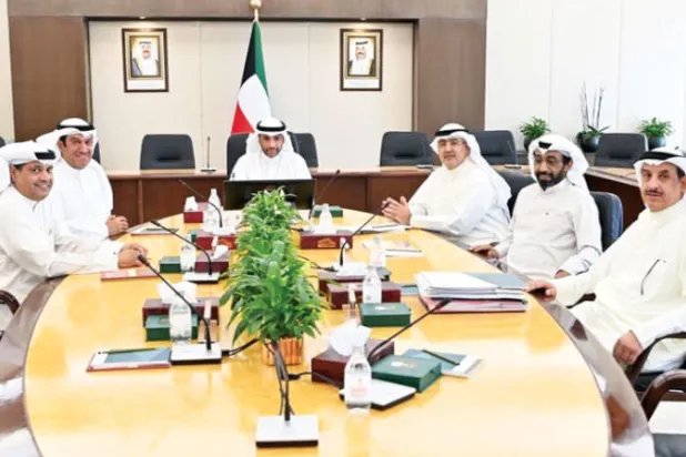 انقسام نيابي في الكويت... ودعوات إلى مفوضية عليا للانتخابات