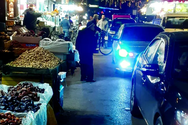 الغلاء والفقر يغيبان استعدادات رمضان عن أشهر الأسواق الدمشقية