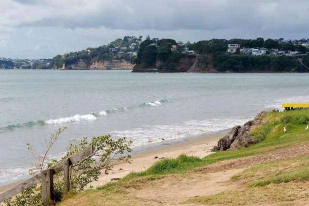 مئات الهزات الأرضية ضربت مناطق في نيوزيلندا بالأيام الخمسة الماضية