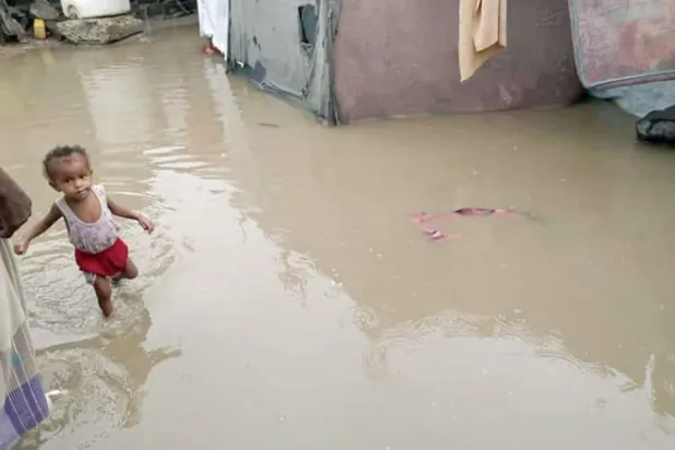 خطة طوارئ يمنية في مأرب لمواجهة تهديد السيول للنازحين