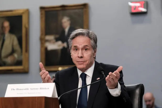 بلينكن: «طلب غير مسبوق» على جوازات السفر الأميركية