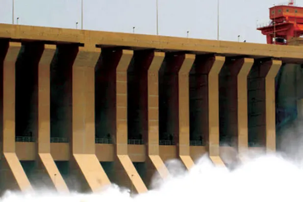 «السد» لعلي شرّي... الأرض والماء يولدان الحياة