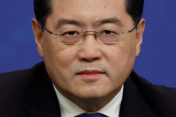 وزير الخارجية الصيني يلتقي وفداً أميركياً في بكين