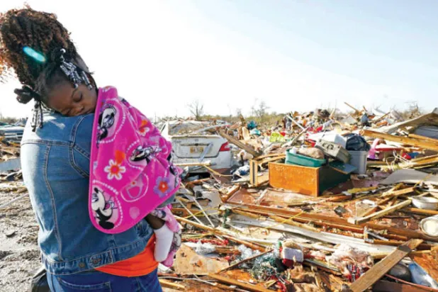 مقتل وإصابة العشرات في عواصف بأميركا