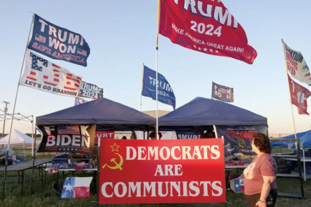 ترمب يحشد أنصاره في تكساس وسط ملاحقات قانونية