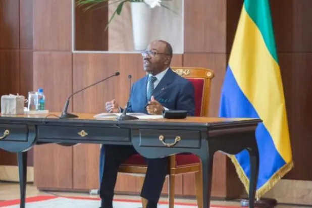 الغابون لإقرار تعديلات دستورية تُقلص ولاية الرئيس