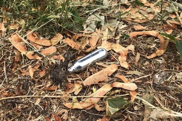 الحكومة البريطانية تعتزم منع «غاز الضحك»