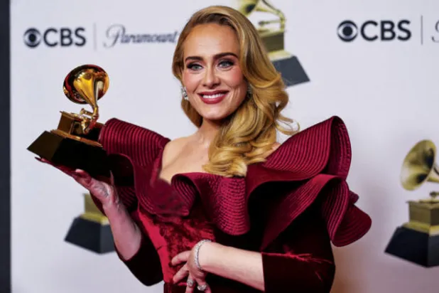 المغنية أديل تمدد حفلات لاس فيغاس بمواعيد جديدة