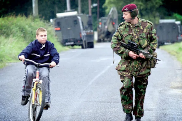 بريطانيا ترفع مستوى التهديد الإرهابي في آيرلندا الشمالية
