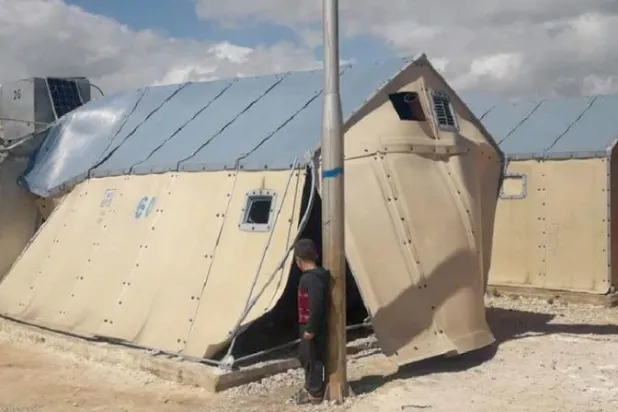 «أضرار جسيمة» جراء عاصفة شديدة تضرب شمال غربي سوريا